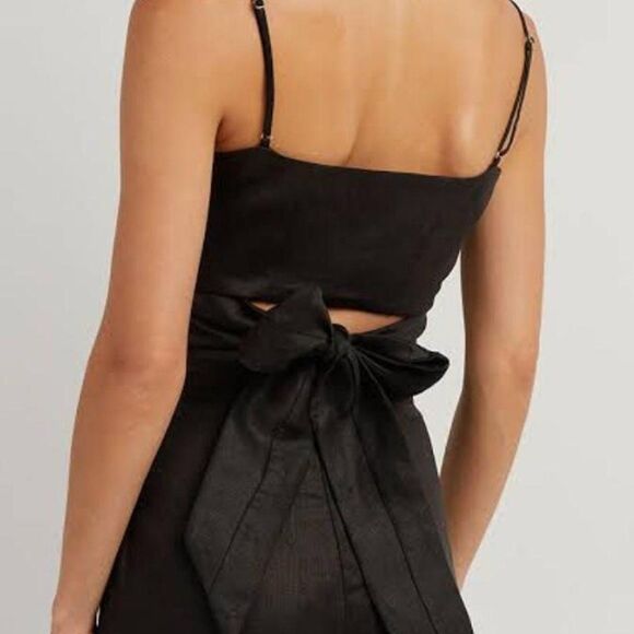 NWT DISSH Zuma Black Linen Wrap Crop Top Women's Size 12 - Picture 2 of 9